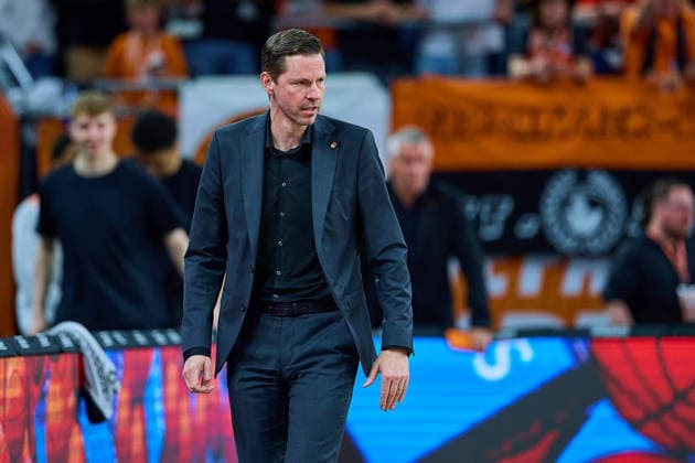 Thorsten Leibenath ratiopharm ulm, Sports Director annoyed GER, ratiopharm ulm vs Veolia Towers Hamburg, Basketball, Matchday 31, EasyCredit BBL, Season 2025 2026, 25 04 2026 GER, ratiopharm ulm vs Veolia Towers Hamburg, Basketball, Matchday 31, EasyCredit BBL, Season 2025 2026, 25 04 2026 New Ulm Copyright: xEibner-Pressefoto GeraldxOelze-dexStoppanyx EP_ODS