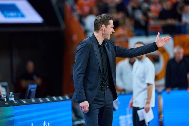 Thorsten Leibenath ratiopharm ulm, Sports Director gets upset GER, ratiopharm ulm vs Veolia Towers Hamburg, Basketball, 31 Matchday, EasyCredit BBL, Season 2025 2026, 25 04 2026 GER, ratiopharm ulm vs Veolia Towers Hamburg, Basketball, 31 Matchday, EasyCredit BBL, Season 2025 2026, 25 04 2026 New Ulm Copyright: xEibner-Pressefoto GeraldxOelze-dexStoppanyx EP_ODS
