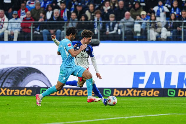 Goal shot Goal chance Otto Stange Hamburger SV, 49 GER, Hamburger SV vs TSG 1899 Hoffenheim, Football, 1 Bundesliga, Matchday 31, Season 2025 2026, 25 04 2026 DFL REGULATIONS PROHIBIT ANY USE OF PHOTOGRAPHS AS IMAGE SEQUENCES AND OR QUASI VIDEO GER, Hamburger SV vs TSG 1899 Hoffenheim, Football, 1 Bundesliga, Matchday 31, Season 2025 2026, 25 04 2026 Hamburg Copyright: xEibner-Pressefoto MarcelxvonxFehrnx EP_MFN