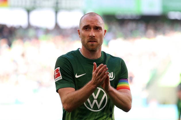 VfL vs Mgladbach, 1 BL Wolfsburg, 25 04 2026, Football, Men, Season 2025 2026, 1 BL, VfL Wolfsburg vs Borussia Mönchengladbach Christian Eriksen VfL Wolfsburg DFL DFB REGULATIONS PROHIBIT ANY USE OF PHOTOGRAPHS as IMAGE SEQUENCES and or QUASI VIDEO Volkswagen Arena Niedersachsen Germany