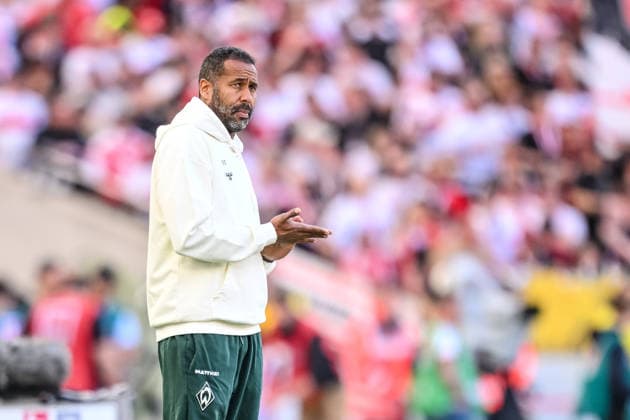 Trainer Daniel Thioune Werder Bremen Looks on during the Bundesliga match between VfB Stuttgart and SV Werder Bremen, MHPArena Stuttgart on April 26, 2026 in Stuttgart, Germany Photo by Harry Langer DeFodi Images Trainer Daniel Thioune Werder Bremen Looks on during the Bundesliga match between VfB Stuttgart and SV Werder Bremen at MHPArena Stuttgart on April 26, 2026 in Stuttgart, Germany Photo by Harry Langer DeFodi Images DFL regulations prohibit any use of photographs as image sequences and or quasi video Photo by Harry Langer DeFodi Images DFL regulations prohibit any use of photographs as image sequences and or quasi video