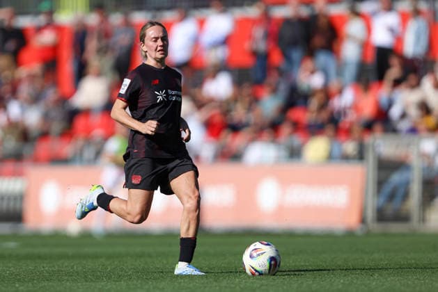 Sofie Zdebel Bayer 04 Leverkusen in action, on the ball, single action during the Woman Bundesliga match between Bayer 04 Leverkusen and SC Freiburg, Ulrich Haberland Stadion on April 26, 2026 in Leverkusen, Germany Photo by Oliver Kaelke DeFodi Images Sofie Zdebel Bayer 04 Leverkusen controls the ball during the Woman Bundesliga match between Bayer 04 Leverkusen and SC Freiburg at Ulrich Haberland Stadion on April 26, 2026 in Leverkusen, Germany Photo by Oliver Kaelke DeFodi Images DFL regulations prohibit any use of photographs as image sequences and or quasi video Photo by Oliver Kaelke DeFodi Images
