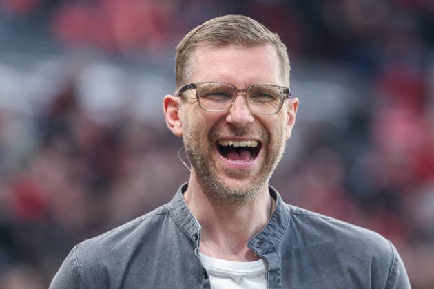 Soccer DFB Cup Bayer 04 Leverkusen FC Bayern Munich on 22 04 2026 at the BayArena in Leverkusen TV expert Per Mertesacker smiles and laughs MH