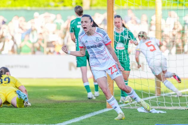 29 04 2026, xydrx, Women, Football, 1 Women Bundesliga, SV Werder Bremen FC Bayern München, Season 2025 2026, Stadium Platz 11 Goal celebration after the goal to 1 0 for FC Bayern München by scorer Natalia Padilla Bidas FC Bayern München, 23 DFB regulations prohibit any use of photographs as image sequences and or quasi video Copyright: HMBxMedia YannisxDreimann