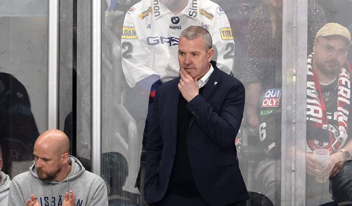 Coach Serge Aubin thoughtful action upper body sport ice hockey penny DEL German Ice Hockey League Play Off Final for German Championship 4 match season 2025 2026 30 04 2026 EHC Eisbären Berlin EBB vs Adler Mannheim