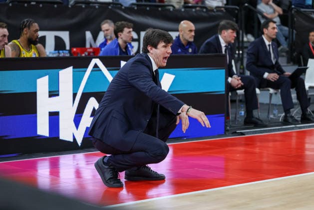 Pedro Calles Alba Berlin, Head Coach , GER, FC Bayern Basketball vs Alba Berlin, Basketball, easycredit Basketball Bundesliga, 27 Matchday, Season 2025 2026, 01 05 2026, GER, FC Bayern Basketball vs Alba Berlin, Basketball, easycredit Basketball Bundesliga, 27 Matchday, Season 2025 2026, 01 05 2026 Muenchen Copyright: xEibner-Pressefoto JennixMaulx EP_JML