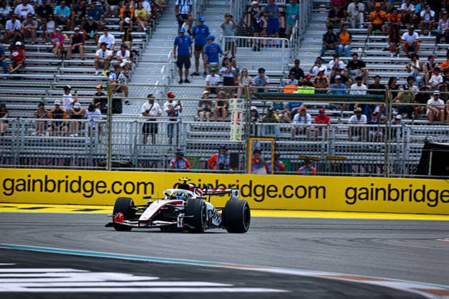 (87) Oliver Bearman (GBR) - TGR Haas F1 Team during the Formula 1 Crypto.com Miami Grand Prix 2026 at Miami International Autodrome in Miami Gardens, United States. Round 6 of the 2026 FIA Formula One World Championship, WM, Weltmeisterschaft held May 1-3, 2026. The Miami International Autodrome, located in the grounds of the Hard Rock Stadium, hosts the sixth round featuring the Sprint format. This event weekend features the F1 Sprint format, with a Sprint Shootout and Sprint Race in addition to the standard qualifying session and Grand Prix.  Copyright: xAlessioxDexMarcox xAvens-images.com AvensImages IPAxSportx xipa-agency.netx xx IPA_74364507 IPA_Agency_IPA74364507