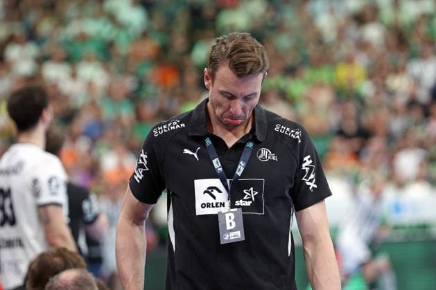 02 05 2026, xovx, Handball Daikin Handball Bundesliga, HSG Wetzlar THW Kiel coach Filip Jicha THW Kiel disappointed, looking disappointed after the defeat in Wetzlar Wetzlar Buderus Arena Hessen Germany EN