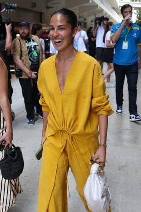 Partner Carmen Montero Mundt of George Russell Mercedes AMG Petronas 63 , Grand Prix of Miami, Motorsport, Men, Formula 1, Qualifying, 02 05 2026 Miami Florida USA Copyright: xkolbert-press ChristianxKolbertx