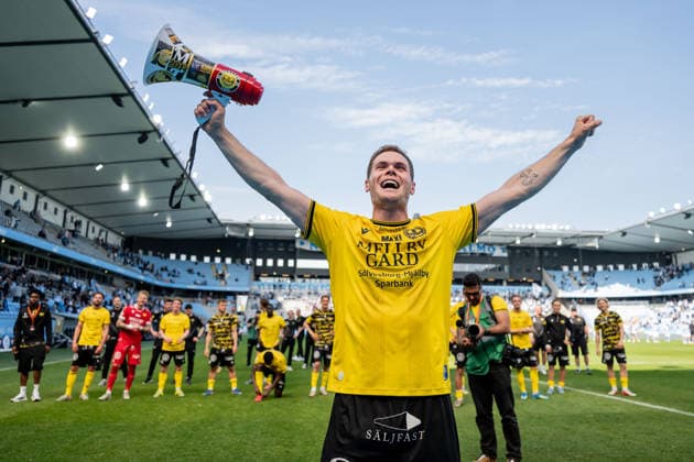 260503 Mjällbys Jacob Bergström cheers after the Allsvenskan football match between Malmö FF and Mjällby on May 3, 2026 in Malmö  Copyright: PETTERxARVIDSON BB260503PA105