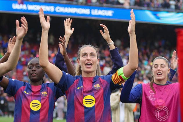BARCELONA, SPAIN, MAY 3: Alexia Putellas (11 FC Barcelona, Barca applauds the fans during the UEFA Womens Champions League match between FC Barcelona and Bayern Munich at Spotify Camp Nou on May 3rd, 2026 in Barcelona, Spain (Photo by Alexander Canillas Sports Press Photo) Copyright: xAlexanderxCanillas SPPx Sportspressphoto_SPR141173