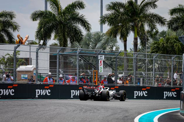 (87) Oliver Bearman (GBR) - TGR Haas F1 Team during the Formula 1 Crypto.com Miami Grand Prix 2026 at Miami International Autodrome in Miami Gardens, United States. Round 6 of the 2026 FIA Formula One World Championship, WM, Weltmeisterschaft held May 1-3, 2026. The Miami International Autodrome, located in the grounds of the Hard Rock Stadium, hosts the sixth round featuring the Sprint format. This event weekend features the F1 Sprint format, with a Sprint Shootout and Sprint Race in addition to the standard qualifying session and Grand Prix.  Copyright: xAlessioxDexMarcox xAvens-images.com AvensImages IPAxSportx xipa-agency.netx xx IPA_74421394 IPA_Agency_IPA74421394