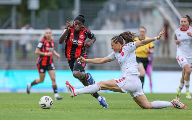 GER, Frankfurt, Eintracht Frankfurt vs FC Nürnberg, Google Pixel Bundesliga, Football, DFB, Season 2025 2026, Stadion am Brentanobad, 24 Matchday in the picture from l Nicole Anyomi Eintracht Frankfurt Women 19 , Leia Varley 1 FC Nürnberg Women 7 , Duel DFB DFL REGULATIONS PROHIBIT ANY USE OF PHOTOGRAPHS AS IMAGE SEQUENCES AND OR QUASI VIDEO, 04 05 2026 Copyright: HMBxMedia HendrikxHamelau