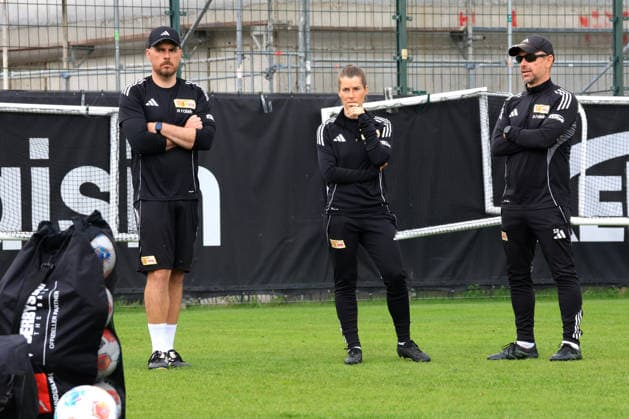 DEU, DFL, 1 FBL, 1 FC Union , Training, 05 05 2026, Stadion Alte Foersterei, Berlin, DEU, DFL, 1 FBL, 1 FC Union , Training, in the picture Head Coach Marie Louise Eta 1 FC Union Berlin , Co Coach Sebastian Boenig 1 FC Union Berlin , Co Coach Andreas Kerwin 1 FC Union Berlin DFL regulations prohibit any use of Photographs as image sequences and or quasi video nordphotoxGmbHx xEngler nph00076