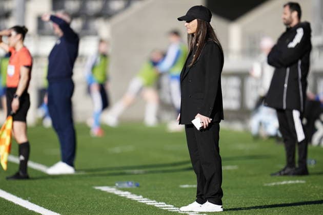 GÖTEBORG, SWEDEN 20260506 Häckens coach Elena Sadiku during Wednesdays football match in the womens Swedish league between BK Häcken and Djurgardens IF at Nordic Wellness Arena GÖTEBORG SWEDEN x9200x Copyright: xBjörnxLarssonxRosvall TTx DAMALLSVENSKAN HÄCKEN-DJURGARDEN