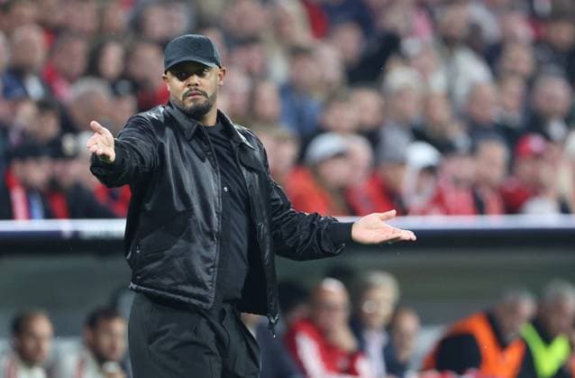 GER, CL semi-final FC Bayern Muenchen GER vs Paris Saint Germain FRA 06 05 2026, Allianz Arena, Munich, GER, CL semi-final FC Bayern Muenchen GER vs Paris Saint Germain FRA , picture shows coaching zone side line coaching area technical zone coach Vincent Kompany FC Bayern Muenchen is perplexed nordphotoxGmbHx xSchneider nph00003