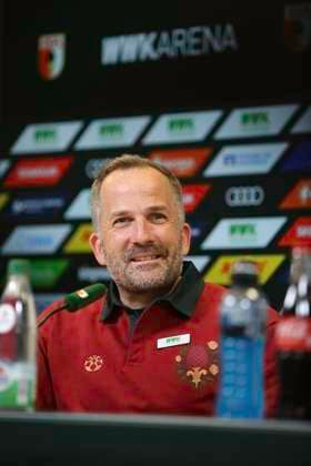 Head coach Manuel Baum FC Augsburg , Press conference FC Augsburg, Football, 1 Bundesliga, 07 05 2026 DFL DFB regulations prohibit any use of photographs as image sequences and or quasi video Augsburg Bayern Germany Copyright: xkolbert-press AlexanderxHeinlex