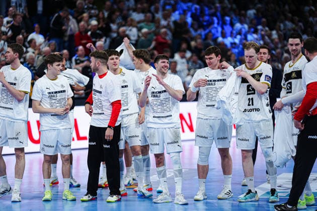 THW Kiel jubilant after victory end of match GER, THW Kiel vs RK Nexe, Handball, EHF European League, Quarter-final, second leg, 2025 2026 season, 05 05 2026 GER, THW Kiel vs RK Nexe, Handball, EHF European League, Quarter-final, second leg, 2025 2026 season, 05 05 2026 Kiel Copyright: xEibner-Pressefoto MarcelxvonxFehrnx EP_MFN