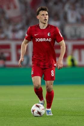 Maximilian Eggestein 8 SC Freiburg on the ball, SC Freiburg vs Sporting Braga, Football, Europa League 2025 2026, Semifinal, 07 05 2026 Freiburg Baden Wuerttemberg Germany Copyright: xkolbert-press MarkusxVerwimpx