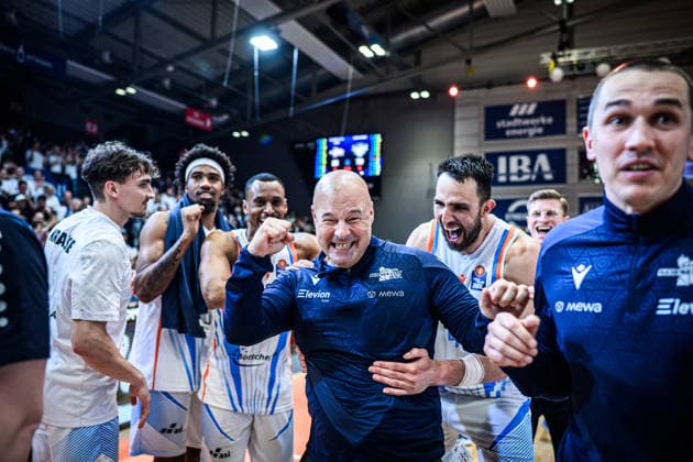 easycredit BBL Basketball Bundesliga 2025 2026 33 Matchday 07 05 2026 Science City Jena vs MLP Academics Heidelberg Endless jubilation Jena celebrates relegation midway through Coach Mike Taylor Sparkassen Arena