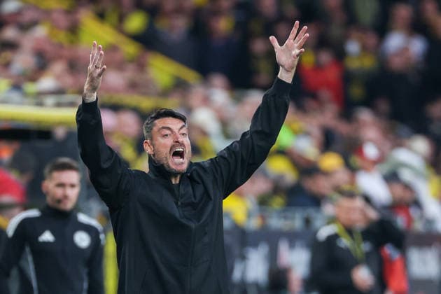 1 Bundesliga Borussia Dortmund Eintracht Frankfurt on 08 05 2026 at Signal Iduna Park in Dortmund Coach Albert Riera Frankfurt shouts and gesticulates MH