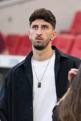 Atakan Karazor VfB Stuttgart, 16 GER, VfB Stuttgart vs Bayer 04 Leverkusen, Football, Men, 1 Bundesliga, 33 Matchday, Season 2025 2026, 09 05 2026, DFL DFB REGULATIONS PROHIBIT ANY USE OF PHOTOGRAPHS AS IMAGE SEQUENCES AND OR QUASI VIDEO, GER, VfB Stuttgart vs Bayer 04 Leverkusen, Football, Men, 1 Bundesliga, 33 Matchday, Season 2025 2026, 09 05 2026 Stuttgart Copyright: xEibner-Pressefoto WolfgangxFrankx EP_WFK