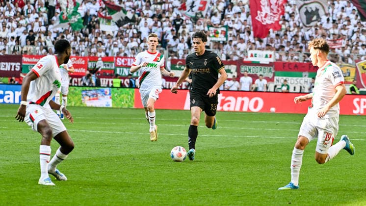GER, 1 FBL, FC Augsburg vs Borussia Mönchengladbach 09 05 2026, WWK Arena, Augsburg, GER, 1 FBL, FC Augsburg vs Borussia Mönchengladbach, in the picture a lot of space for Giovanni Reyna Moenchengladbach, 13 nordphotoxGmbHx xHafner nph00200