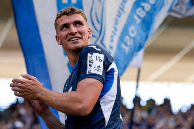 Grischa Prömel Hoffenheim, 6 , TSG 1899 Hoffenheim player, cheering after the final whistle, joy about the victory, winner, winners, cheers, cheering, cheerful, positive, rejoicing, rejoicing, optimistic, highlight, single image, single photo, action, action, 09 05 2026, Sinsheim Germany , football, Bundesliga, TSG 1899 Hoffenheim SV Werder Bremen, DFB DFL REGULATIONS PROHIBIT ANY USE OF PHOTOGRAPHS AS IMAGE SEQUENCES AND OR QUASI VIDEO xozx