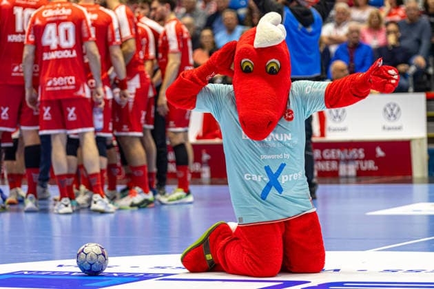 DAIKIN Handball Bundesliga, Kassel, MT Melsungen vs ThSV Eisenach, Rothenbach Halle Kassel 09 05 2026 DAIKIN Handball Bundesliga, Kassel, Germany 09 05 2026 Henner mascot of MT Melsungen , Handball BundesligaL, Match of MT Melsungen vs ThSV Eisenach, Rothenbach Halle Kassel Copyright: xBEAUTIFULxSPORTS Freudensteinx