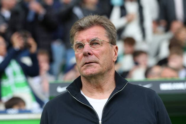 VfL vs Bayern, 1 BL Wolfsburg, 09 05 2026, Football, Men, Season 2025 2026, 1 BL, VfL Wolfsburg vs FC Bayern Munich Head Coach Dieter Hecking VfL Wolfsburg DFL DFB REGULATIONS PROHIBIT ANY USE OF PHOTOGRAPHS as IMAGE SEQUENCES and or QUASI VIDEO Volkswagen Arena Niedersachsen Germany
