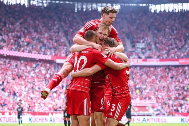 10 05 2026, Football, Fortuna Düsseldorf SV 07 Elversberg, 2 Fußball Bundesliga, Herren, Merkur Spiel Arena, 33 Spieltag, Saison 2025 2026 Goal celebration after the goal to 1 0 by scorer Marin Ljubicic Fortuna Düsseldorf 20 together with Giovanni Haag Fortuna Düsseldorf 06 Christopher Lenz Fortuna Düsseldorf 03 Cedric Itten Fortuna Düsseldorf 13 DFB regulations prohibit any use of photographs as image sequences and or quasi video Nordrhein Westfalen Germany