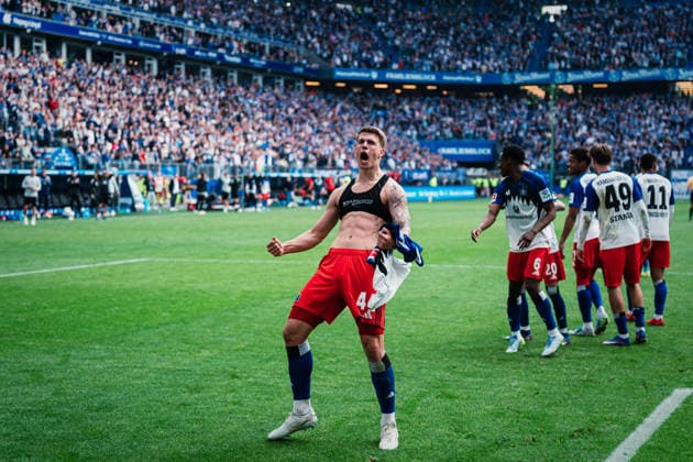1 Bundesliga Hamburger SV vs SC Freiburg, 10 05 2026 GOAL, CHEER by Luka Vuskovic Hamburger SV, 44 to 2 1 Soccer, Matchday 33, 1 Bundesliga Hamburger SV vs SC Freiburg on 10 05 2026 at Volksparkstadion, Hamburg DFL REGULATIONS PROHIBIT ANY USE OF PHOTOGRAPHS AS IMAGE SEQUENCES AND OR QUASI VIDEO Copyright: xBEAUTIFULxSPORTS Tonhäuserx
