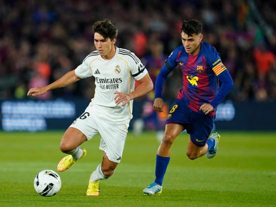 ESP: FC Barcelona, Barca - Real Madrid. La Liga EA Sports. Date 35 Gonzalo of Real Madrid and Pedro Gonzalez Pedri of FC Barcelona during the La Liga EA Sports match between FC Barcelona and Real Madrid played at Spotify Camp Nou Stadium on 10 May 2026 in Barcelona, Spain. kpng Copyright: xSergioxRuizx xPRESSINPHOTOx PS_260510_BAR_RMA_2526_024