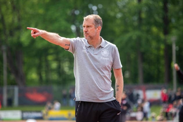 Lok coach Jochen Seitz on the touchline GER, Football, Men, Regionalliga Nordost, Season 2025 2026, Greifswalder FC 1 FC Lok Leipzig