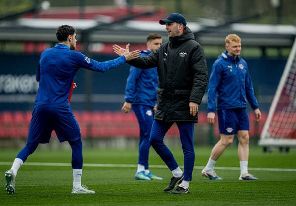 Leipzigs Kosta Nedeljkovic and head coach Coach Ole Werner at the RB Leipzig training session on April 14, 2026 Red Bull Academy, Leipzig Training RB Leipzig