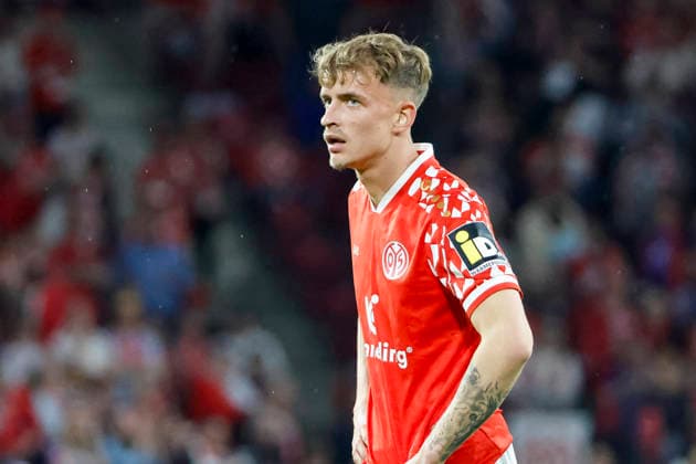 Nikolas Veratschnig 1 FSV Mainz, 22 , Germany, Football, 1 Bundesliga, 33 Matchday, 2025 2026, 1 FSV Mainz vs 1 FC Union Berlin, 10 05 2026, Mainz Mewa Arena Baden Württemberg Germany Copyright: xGrantxHubbsx