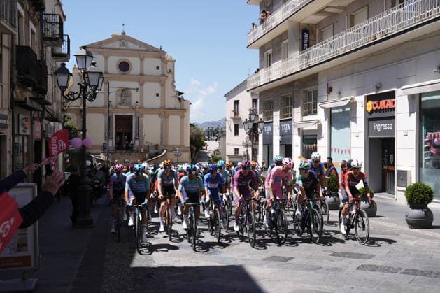 Start of the race during Stage 4 of the Giro d™Italia, from Catanzaro to Cosenza, Italy, Tuesday, May 12, 2026.  Copyright: xFabioxFerrari LaPressex
