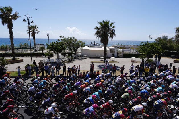 The race during Stage 4 of the Giro d™Italia, from Catanzaro to Cosenza, Italy, Tuesday, May 12, 2026.  Copyright: xFabioxFerrari LaPressex