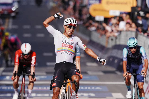 Ecuador™s Manuel Jhonatan Narvaez of UAE Team Emirates XRG winner of the stage on the finish line during Stage 4 of the Giro d™Italia, from Catanzaro to Cosenza, Italy, Tuesday, May 12, 2026.  Copyright: xGianxMattiaxD Albertox xLaPressex