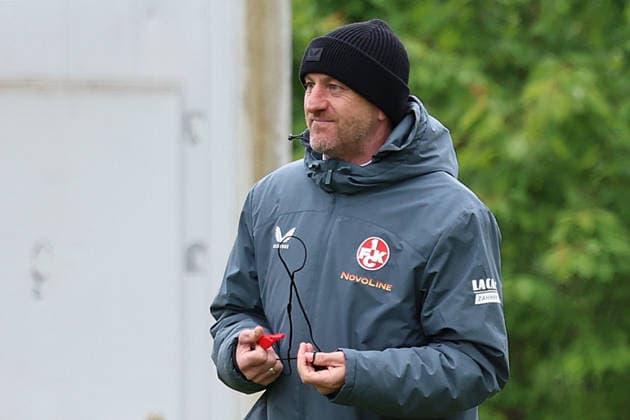 12 05 2026, xrekx, Fußball 2 Bundesliga, 1 FC Kaiserslautern Training v l Torsten Lieberknecht Trainer 1 FC Kaiserslautern DFL DFB REGULATIONS PROHIBIT ANY USE OF PHOTOGRAPHS as IMAGE SEQUENCES and or QUASI VIDEO Kaiserslautern