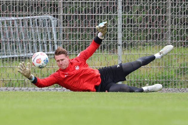 12 05 2026, xrekx, Soccer 2 Bundesliga, 1 FC Kaiserslautern Training v l Julian Krahl 1 FC Kaiserslautern DFL DFB REGULATIONS PROHIBIT ANY USE OF PHOTOGRAPHS as IMAGE SEQUENCES and or QUASI VIDEO Kaiserslautern