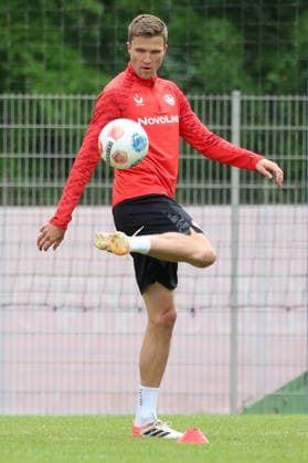 12 05 2026, xrekx, Soccer 2 Bundesliga, 1 FC Kaiserslautern Training v l Fabian Kunze 1 FC Kaiserslautern DFL DFB REGULATIONS PROHIBIT ANY USE OF PHOTOGRAPHS as IMAGE SEQUENCES and or QUASI VIDEO Kaiserslautern