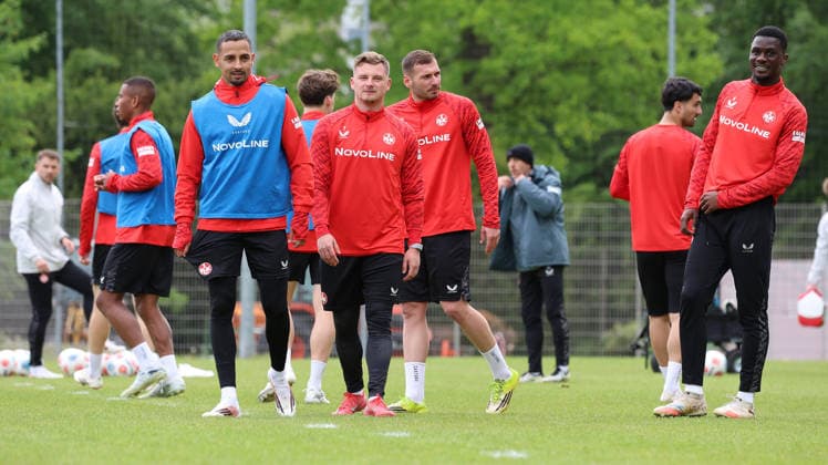 12 05 2026, xrekx, Football 2 Bundesliga, 1 FC Kaiserslautern Training v l Kenny Prince Redondo 1 FC Kaiserslautern Marlon Ritter 1 FC Kaiserslautern DFL DFB REGULATIONS PROHIBIT ANY USE OF PHOTOGRAPHS as IMAGE SEQUENCES and or QUASI VIDEO Kaiserslautern