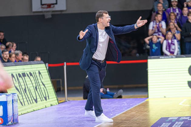 ProA, BG Goettingen vs Bozic Estriche Kirchheim Knights, Sparkassen Arena Goettingen 12 05 2026 ProA, Goettingen, Germany 12 05 2026 Fabian Strauß BG Goettingen, Headcoach , Barmer ProA 2 Basketball Bundesliga, Playoffs, Game of BG Goettingen vs Bozic Estriche Kirchheim Knights, Sparkassen Arena Goettingen Copyright: xBEAUTIFULxSPORTS Freudensteinx