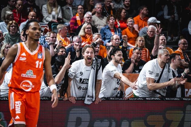 1 Basketball Bundesliga, easyCredit BBL, Season 2025 2026, Men, Play Ins, Match for 7th place, 12 05 2026, RASTA Vechta Gladiators Trier The team of the VET CONCEPT Gladiators Trier shows emotions during the game Vechta RASTA Dome Lower Saxony Germany