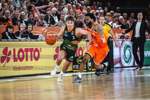 1 Basketball Bundesliga, easyCredit BBL, Season 2025 2026, Men, Play Ins, Match for 7th place, 12 05 2026, RASTA Vechta Gladiators Trier Steven Ashworth 1 VET CONCEPT Gladiators Trier in action Vechta RASTA Dome Lower Saxony Germany