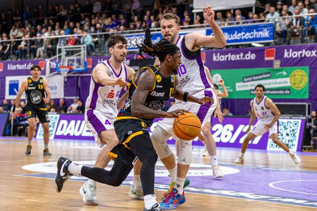 ProA, BG Goettingen vs Bozic Estriche Kirchheim Knights, Sparkassen Arena Goettingen 12 05 2026 ProA, Goettingen, Germany 12 05 2026 Tyrel Morgan Bozic Estriche Kirchheim Knights, 11 on the ball, Barmer ProA 2 Basketball Bundesliga, Playoffs, Game of BG Goettingen vs Bozic Estriche Kirchheim Knights, Sparkassen Arena Goettingen Copyright: xBEAUTIFULxSPORTS Freudensteinx