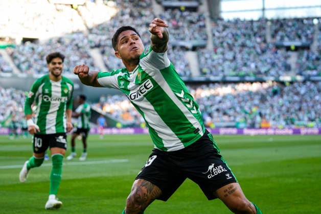May 12, 2026, Sevilla, Sevilla, SPAIN: Cucho Hernandez of Real Betis celebrates a goal during the Spanish league, LaLiga EA Sports, football match played between Real Betis and Elche CF at La Cartuja stadium on May 12, 2026, in Sevilla, Spain. Real Betis V Elche CF - LaLiga EA Sports  - ZUMAa181 20260512_zaa_a181_077 Copyright: xJoaquinxCorcherox