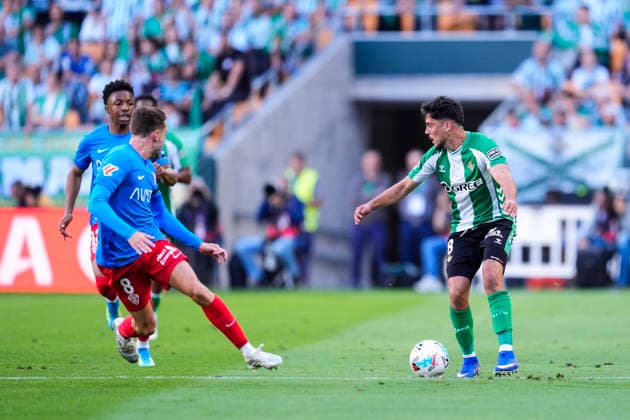May 12, 2026, Sevilla, Sevilla, SPAIN: Pablo Fornals of Real Betis in action during the Spanish league, LaLiga EA Sports, football match played between Real Betis and Elche CF at La Cartuja stadium on May 12, 2026, in Sevilla, Spain. Real Betis V Elche CF - LaLiga EA Sports  - ZUMAa181 20260512_zaa_a181_083 Copyright: xJoaquinxCorcherox