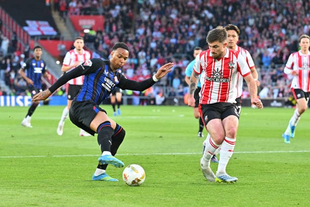 Southampton v Middlesbrough, EFL Sky Bet Championship, Play Off Second Leg Morgan Whittaker (11) of Middlesbrough on the attack battles for possession with Ryan Manning (3) of Southampton during the EFL Sky Bet Championship Play Off Second Leg match between Southampton and Middlesbrough at the St Mary s Stadium, Southampton, UK on 12 May 2026. Southampton St Mary s Stadium Hampshire UK Editorial use only DataCo restrictions apply See www.football-dataco.com , Copyright: xGrahamxHuntx PSI-24239-0056